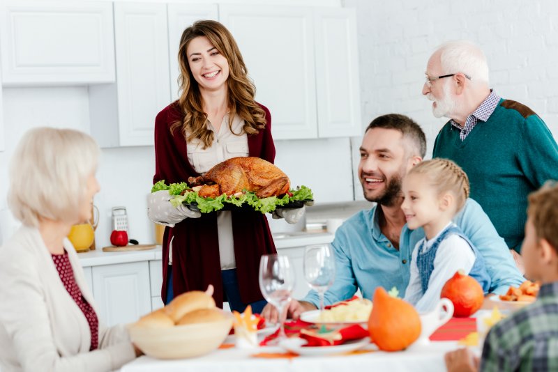 family enjoying Thanksgiving